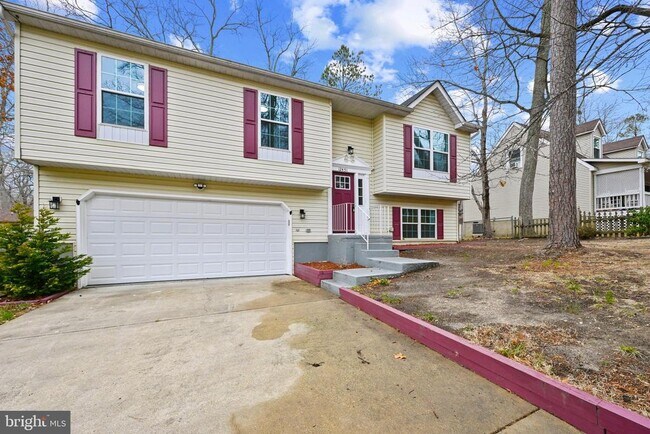 12451 San Jose Ln in Lusby, MD - Building Photo - Building Photo