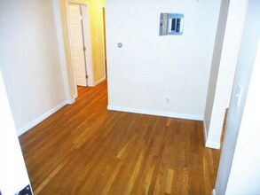 114 Greenbrier St, Unit #1 in Boston, MA - Building Photo - Building Photo