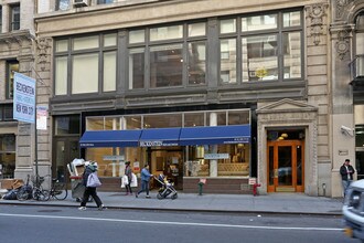 32 W 20th St in New York, NY - Building Photo - Building Photo