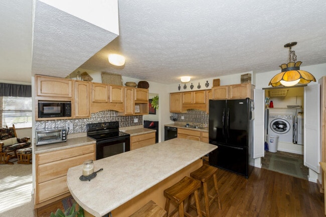 5939 Westmere Dr in Knoxville, TN - Foto de edificio - Building Photo
