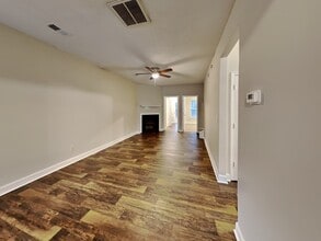 360 Dressage Ct in Riverdale, GA - Foto de edificio - Building Photo