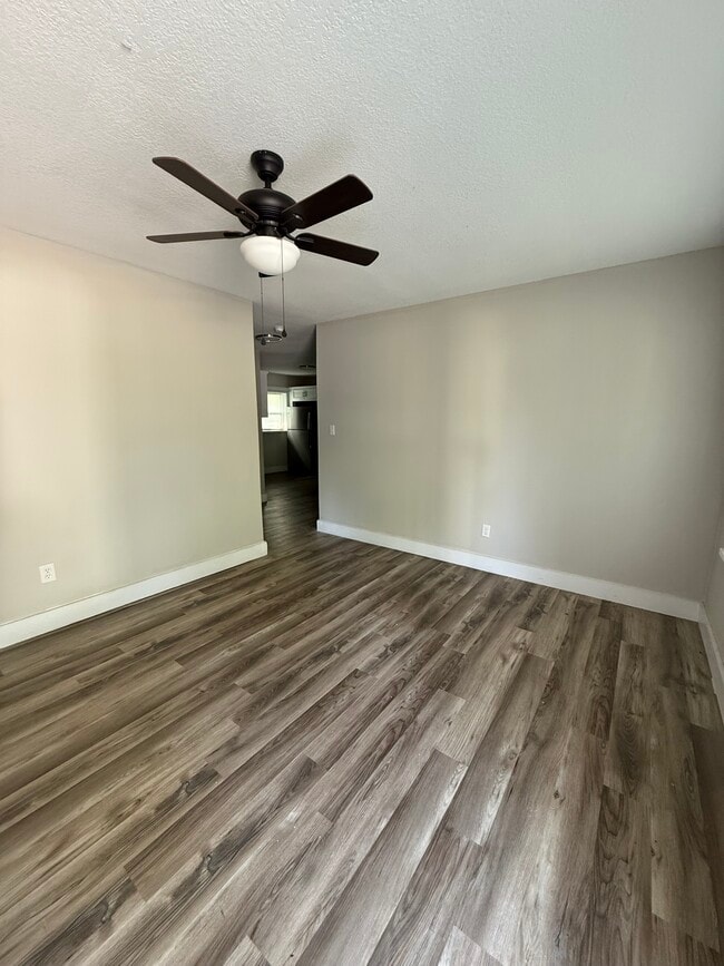 468 N Locust St, Unit 2 in Florence, AL - Building Photo - Building Photo