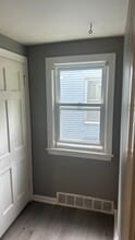 972 Hunt St in Akron, OH - Building Photo - Building Photo