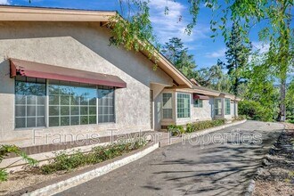 16303 Avenida Florencia in Poway, CA - Building Photo - Building Photo