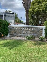 7887 Golf Cir Dr in Margate, FL - Building Photo