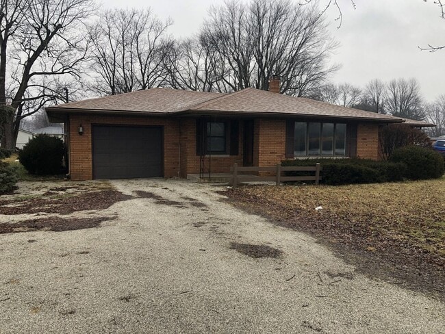 3158 IN-236 in Anderson, IN - Building Photo - Building Photo