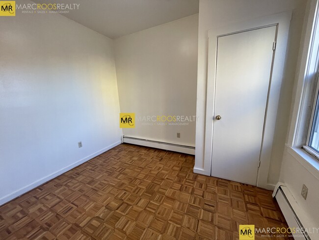 1576 Tremont St, Unit 2 in Boston, MA - Building Photo - Building Photo