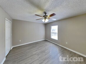 938 Millenbeck Ave in Deltona, FL - Building Photo - Building Photo