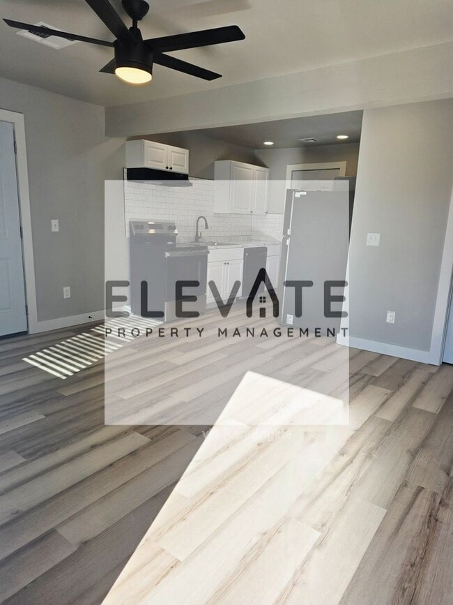 2217 SW 49th St in Oklahoma City, OK - Building Photo - Building Photo