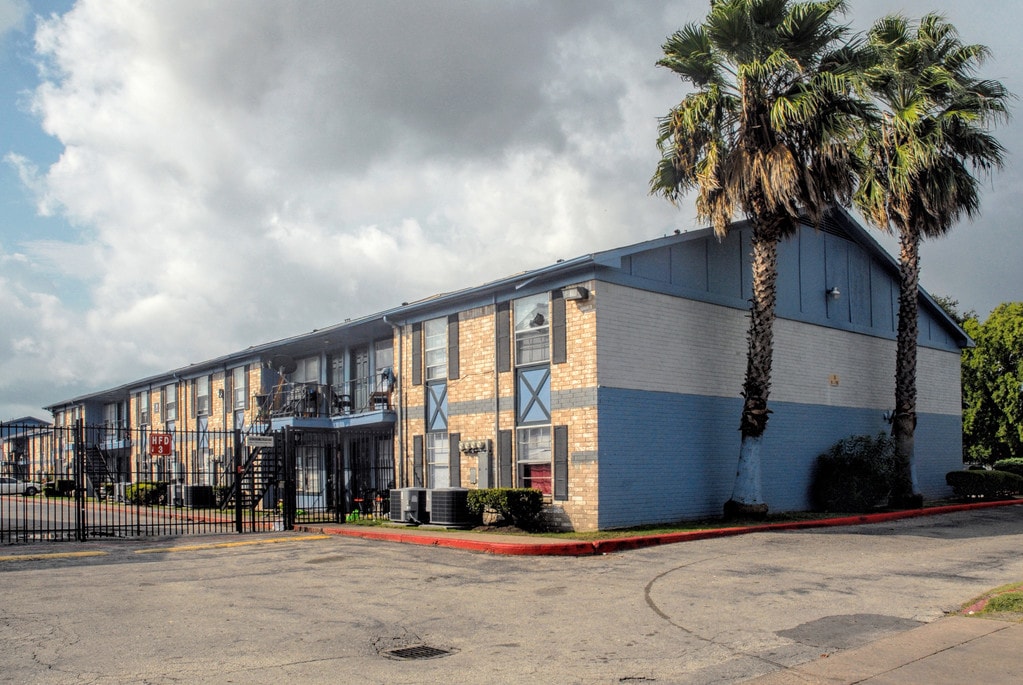 Raghu Apartments In Spring Branch Houston, TX Apartments For Rent