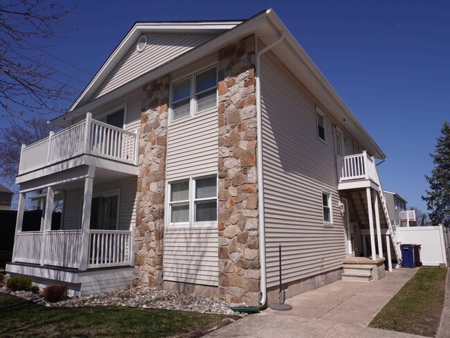 453 Berkshire Dr in Ventnor City, NJ - Building Photo - Building Photo