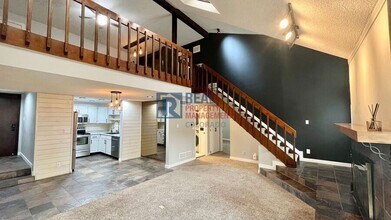 701 Harlan St in Lakewood, CO - Building Photo - Building Photo
