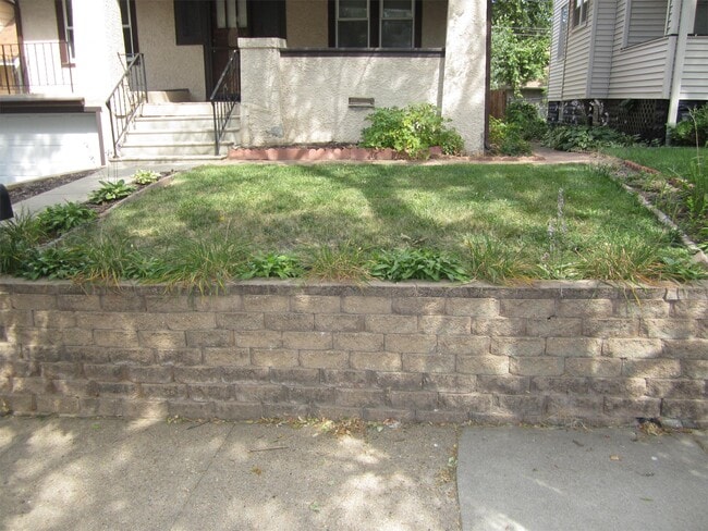 2537 N 48th Ave in Omaha, NE - Building Photo - Building Photo