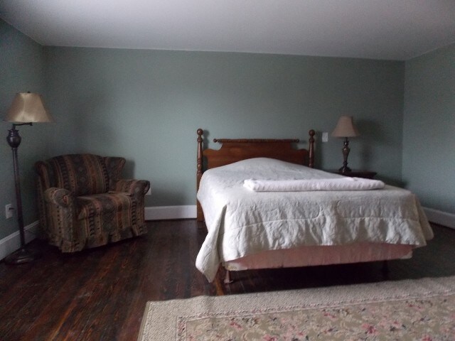 209 Clark St in Madison Heights, VA - Building Photo