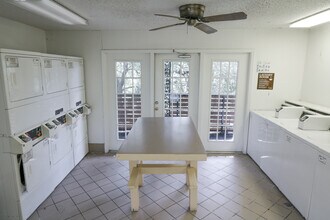 Watermill Apartments in Houston, TX - Building Photo - Building Photo