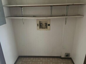 401 N St James St in El Dorado Springs, MO - Building Photo - Building Photo