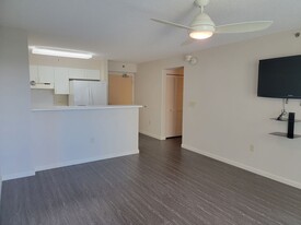 3009 Ala Makahala Pl