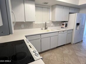 26014 S Howard Dr in Sun Lakes, AZ - Building Photo - Building Photo