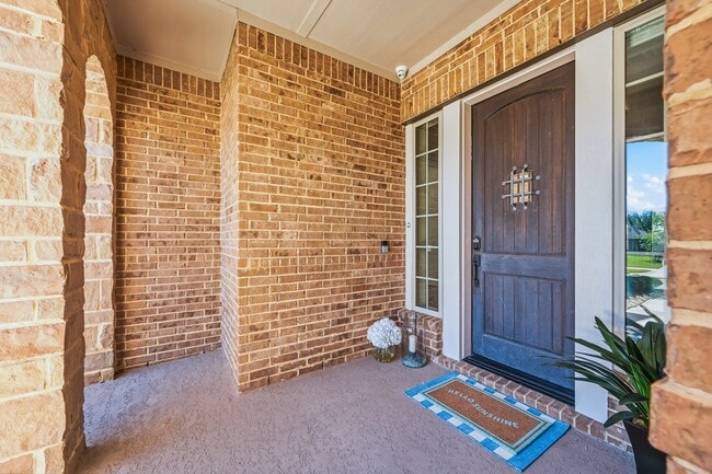 property at 2418 Sandhill Crest Ln
