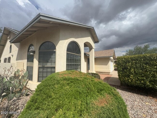 2948 E Ridge Crest St in Sierra Vista, AZ - Foto de edificio - Building Photo