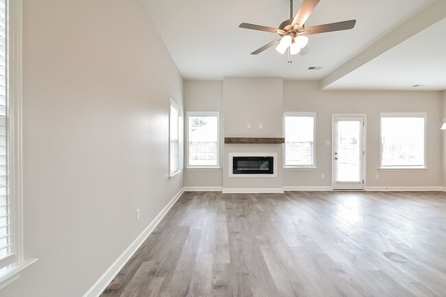 9274 Lakeside Cir S in Walls, MS - Building Photo - Building Photo