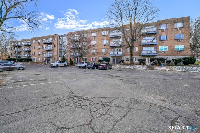 279 Oakville Ave in Waterbury, CT - Building Photo - Building Photo