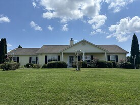 110 Fox Haven Ln in Toney, AL - Building Photo
