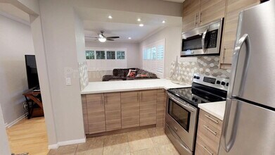 4102 Ingraham St in San Diego, CA - Building Photo - Building Photo