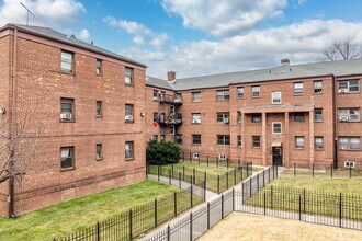 255 South Harrison in East Orange, NJ - Foto de edificio - Building Photo