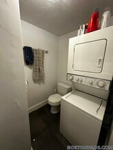 878 Huntington Ave, Unit 2 in Boston, MA - Foto de edificio - Building Photo