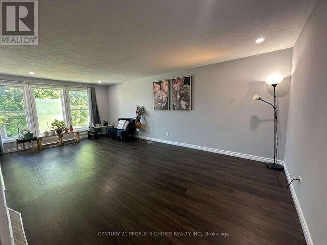 88-88 Avonwood Dr in Stratford, ON - Building Photo - Building Photo