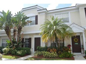 151 SW 96th Terrace in Plantation, FL - Building Photo