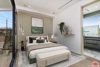 1819 1/2 Veteran Ave in Los Angeles, CA - Building Photo - Building Photo