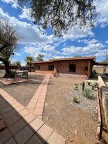 2334 N Richey Blvd in Tucson, AZ - Building Photo