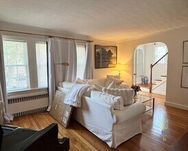 52 Hollywood Rd in Boston, MA - Building Photo - Building Photo