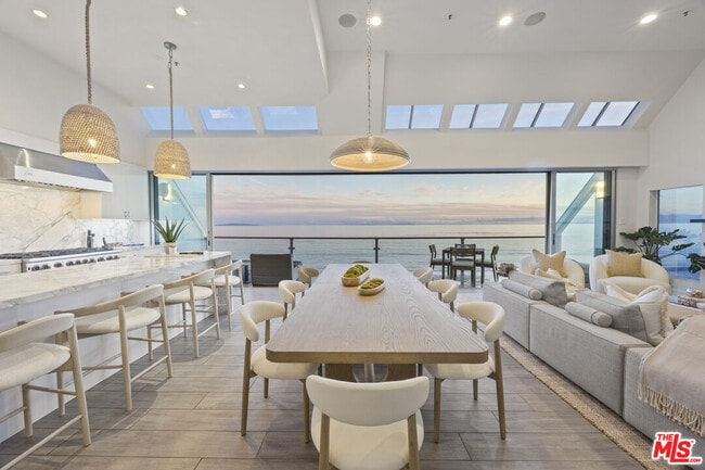 26508 Latigo Shore Dr in Malibu, CA - Building Photo - Building Photo