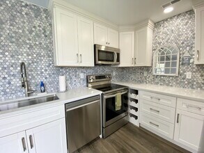 12 Old S Ct in Bluffton, SC - Building Photo - Building Photo