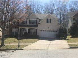 729 Castlebottom Dr SE in Lawrenceville, GA - Building Photo