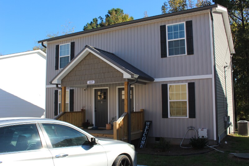 109 Buster Ln in Rocky Face, GA - Building Photo