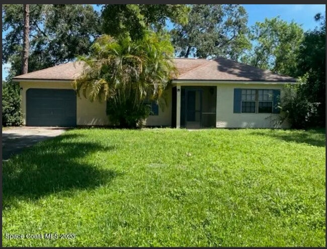 property at 1175 Hutchins St SE