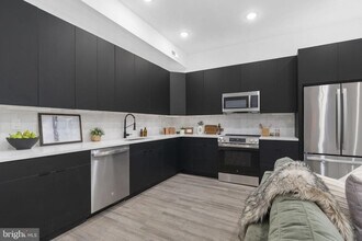 1602 Locust St in Philadelphia, PA - Building Photo - Building Photo