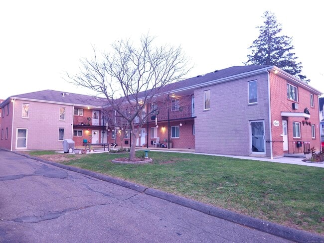 24 Glenwood Ave in Norwalk, CT - Building Photo - Building Photo