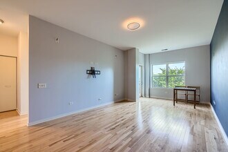 1155 W Roosevelt Rd in Chicago, IL - Building Photo - Building Photo