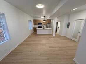 7717 N Sheridan Rd in Chicago, IL - Building Photo - Building Photo