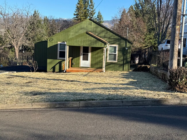 property at 826 Walker Ave