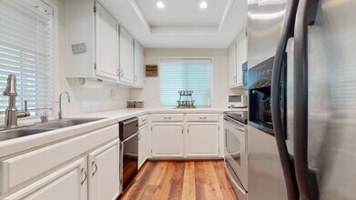 729 Port Walk Pl in Redwood City, CA - Building Photo - Building Photo