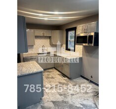 4836 SW 28th St in Topeka, KS - Building Photo - Building Photo