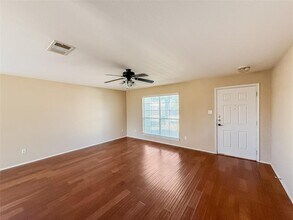 909 Remington Dr in Leander, TX - Building Photo - Building Photo