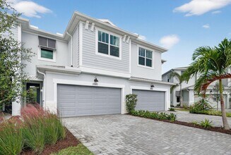 3585 NW Solange Ct in Jensen Beach, FL - Building Photo - Building Photo
