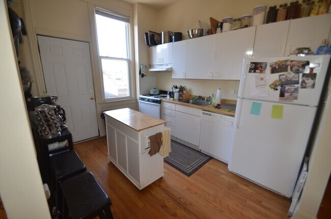 1155 W Dickens Ave in Chicago, IL - Building Photo - Building Photo